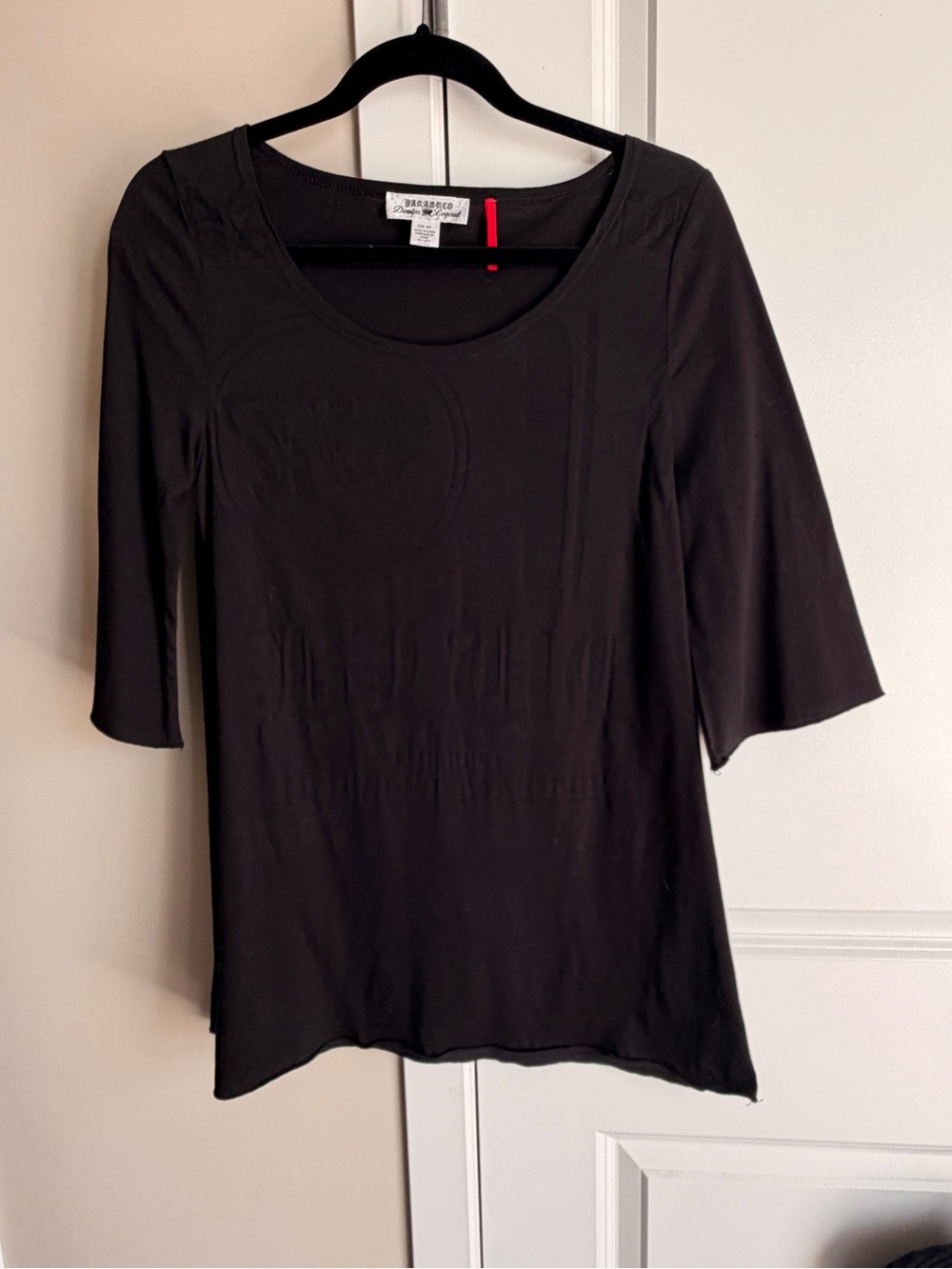 Parasuco Black Scoop Neck Long Sleeve Logo Top